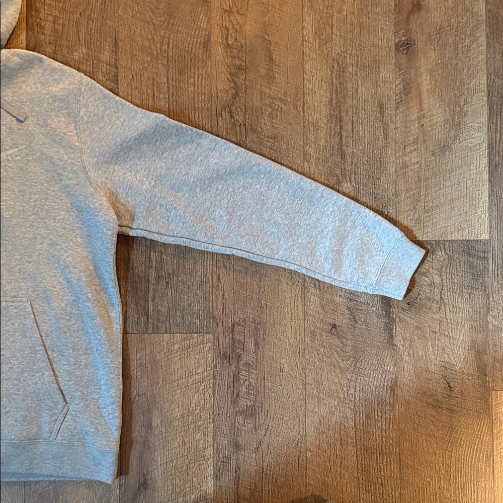 Nike Golf Hoodie - Picture 3 of 4